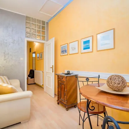 Rossella 2-3 Apartment *